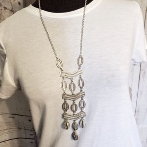 Stella And Dot silvertone Kimberly necklace